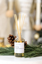 Load image into Gallery viewer, Warm Gingerbread Reed Diffuser
