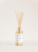 Load image into Gallery viewer, Coconut Bay Reed Diffuser
